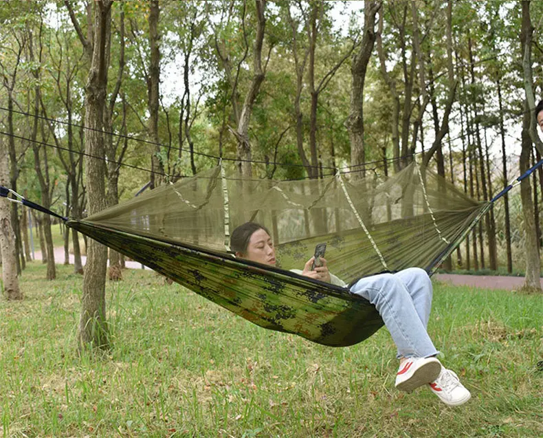 Description Picture 4 of itemCamping Outdoor Hammock With Mosquito Net Outdoor Furniture 1-2 Person Trength Parachute Hanging Bed Hiking Sleep Mat For Travel