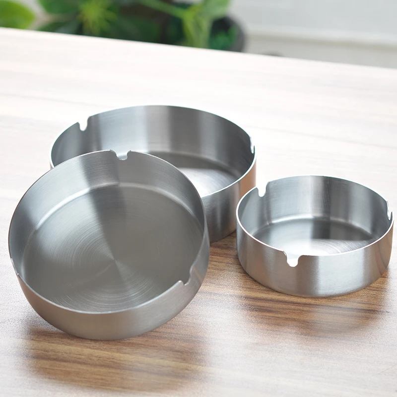 

12*12cm Stainless steel ashtray thickened plate Internet cafe advertisement circular ashtraythes hook, back suction cup
