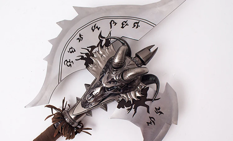 Cos WOW Game Props 1:1 forging Family ornaments can be hung on the wall Total weight 6kg Stainless steel material not sharp