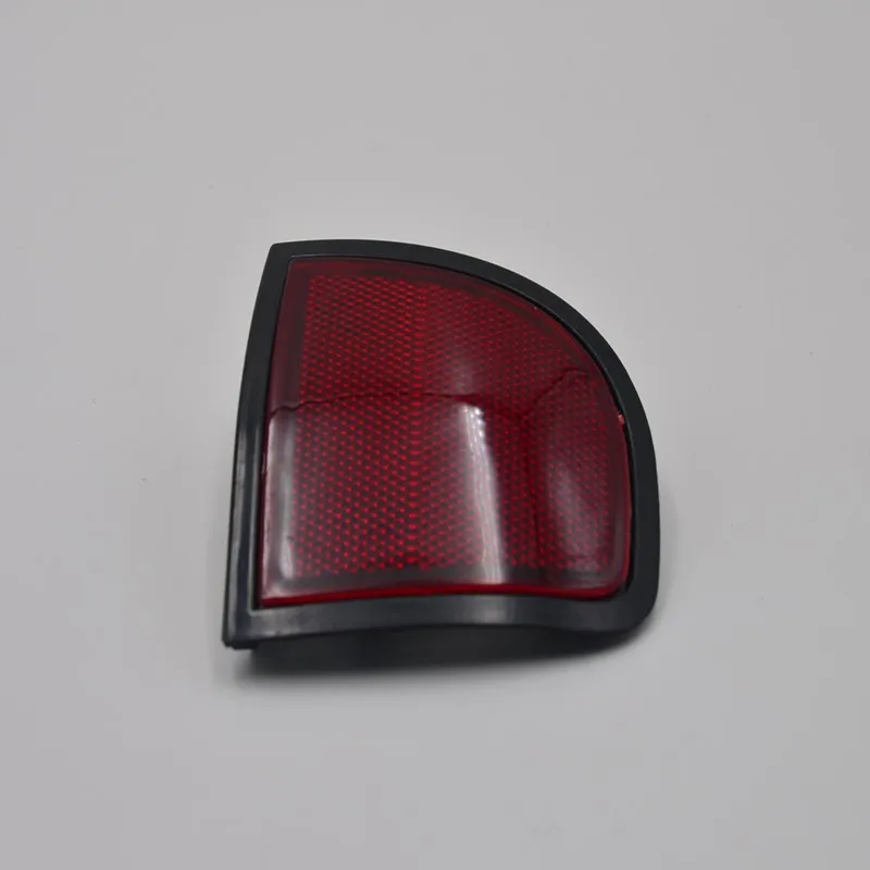 Подходит для Mitsubishi L200 8355A015 05-15 Автомобильный задний бампер отражатель левая сторона