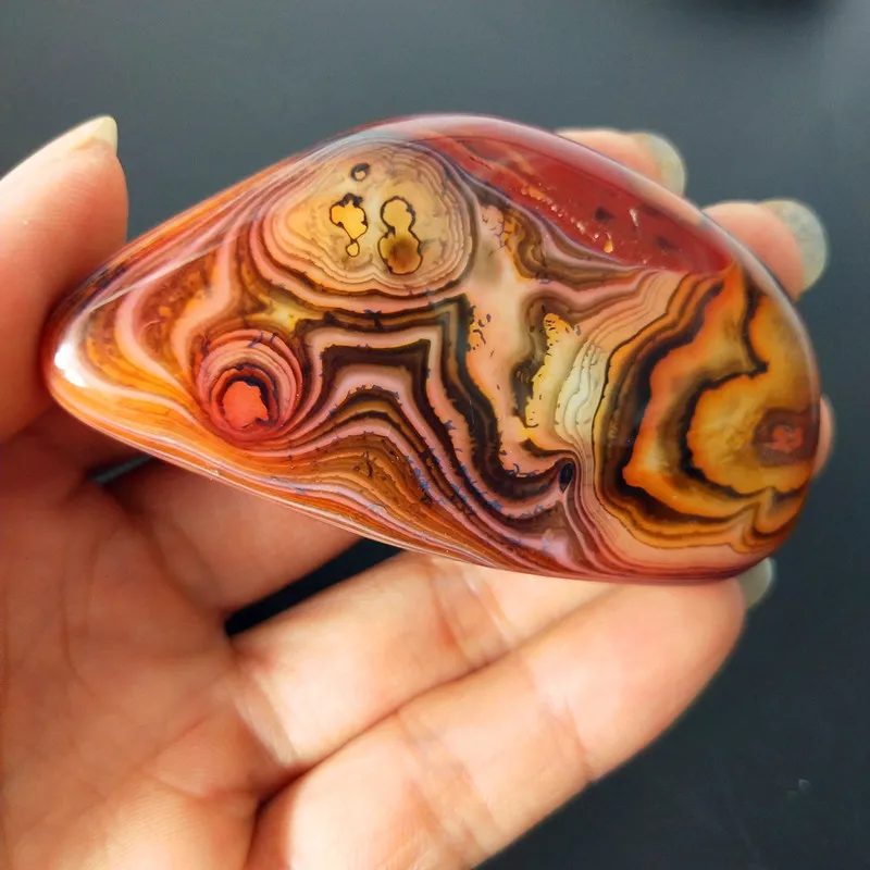 

Natural stone Sardonyx agate palm stones playthings small stones and crystals healing crystals