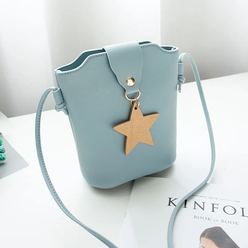 

Women's Crossbody Bag Guangzhou Pu Trend WOMEN'S Bag Wooden Pieces Star Hanging Decoration Mobile Phone Bag Charger Zipper Bag W