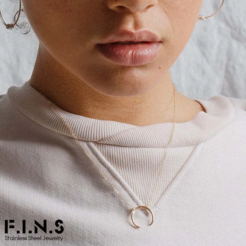 F.I.N.S Three-tone Minimalist Stainless Steel Necklace Horn Pendant Choker Necklace for Women Fashion Jewelry Womens Accessories