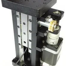 Самоблокирующийся микроскоп Фокусировочный сервопривод шаг смещения вверх и вниз z-axis раздвижной стол тонкая настройка прецизионный подъемный стол