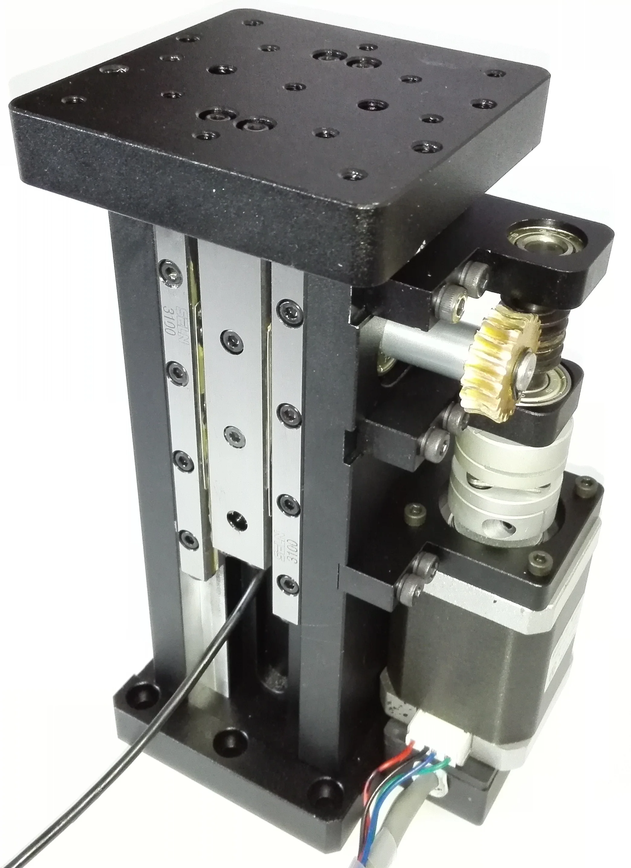 

Self-locking microscope focusing servo step displacement up and down z-axis sliding table fine tuning precision lifting table