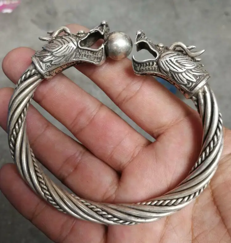 

China Tibetan silver hand-made engraving double-headed dragon silver bracelet 04