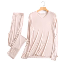 Мужской шелк с v-образным вырезом