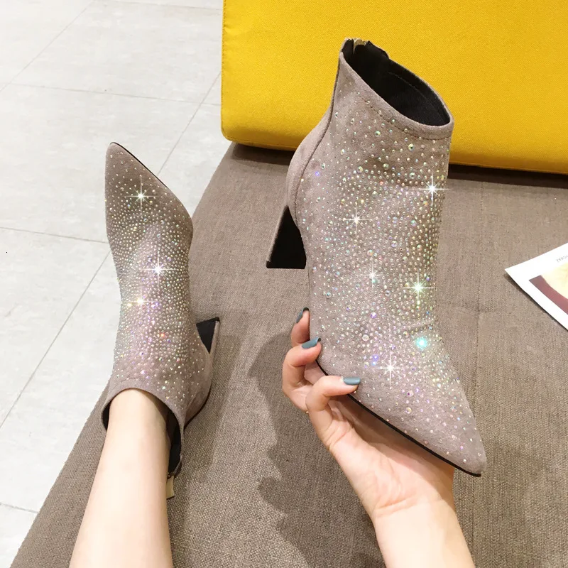 

2019 Autumn Sharp With With High With Boot Rhinestone Temperament Thin Back Zipper Women's Singles Boots