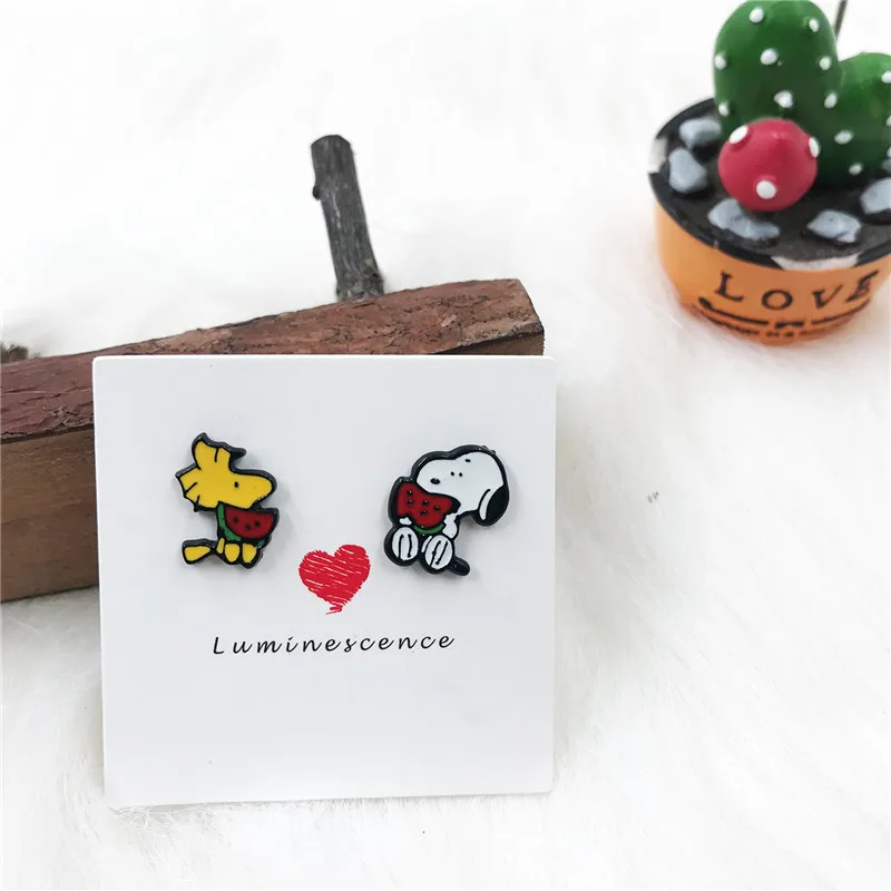 17 EUPNHY 1 Pair Cute Dogs Peanuts Hypoallergenic Earrings Cartoon Piercing Stud Earrings for Women Girls Small Earring Jewelry - Окраска металла: 17