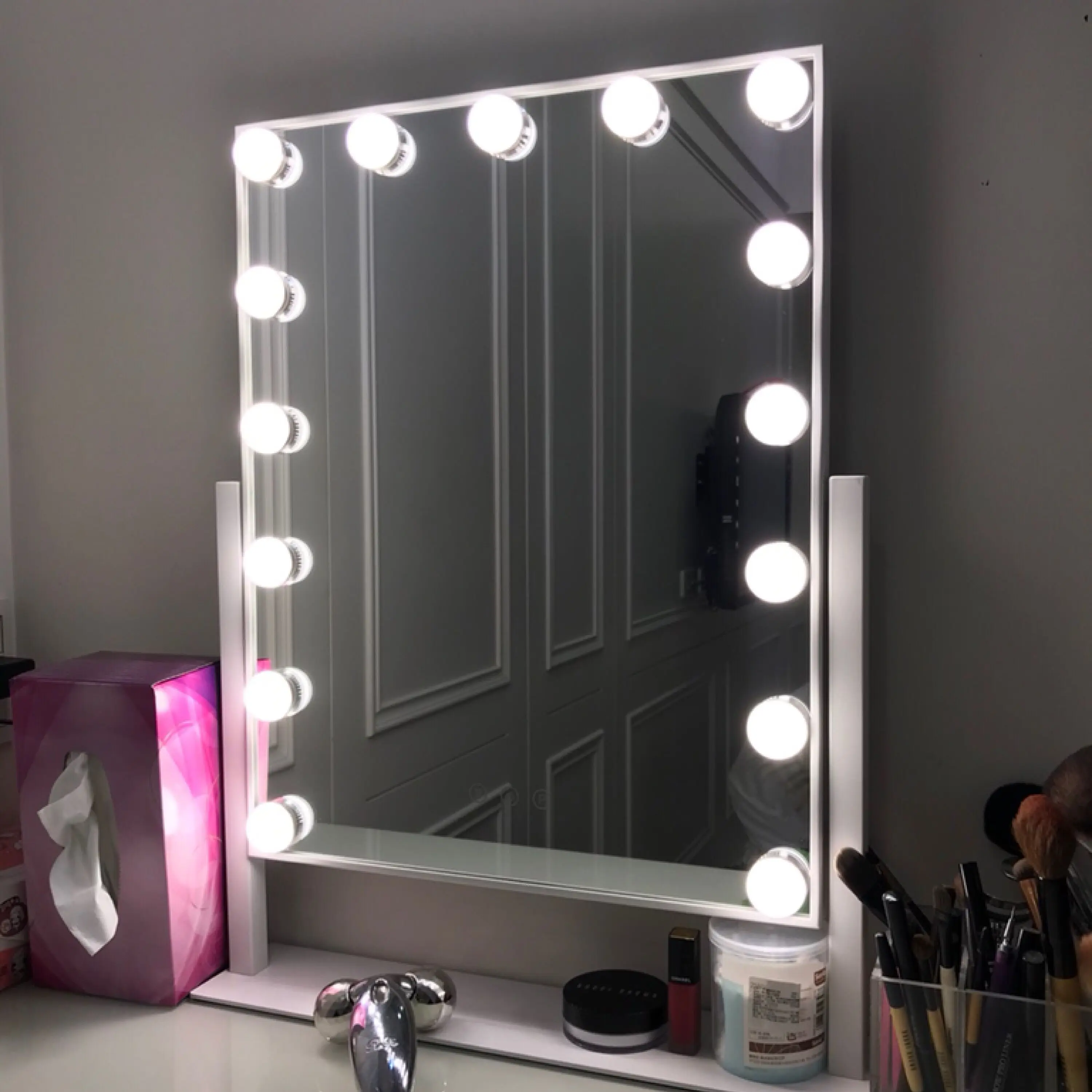 Vanity Mirror with Lights Lighted Makeup Mirror with 15 Dimmable LED Bulbs for Dressing Bedroom Tabletop Gifts for womens girl bulbs