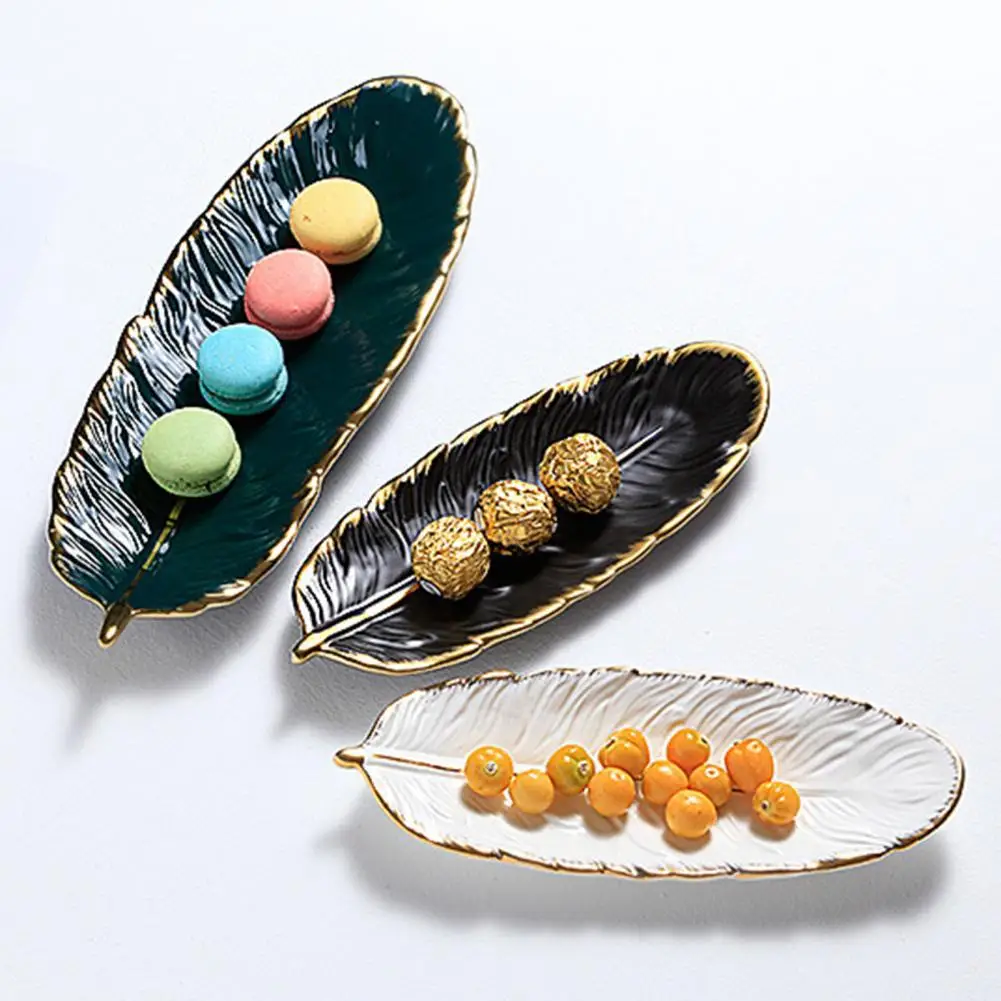 Nordic Luxuries Gilded Ceramic Dessert Plate Stylish Porcelain Creative Feather Shape Fruits Storage Plate Kitchen Accessories