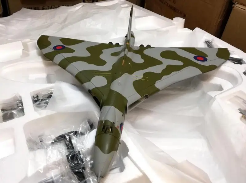 CORGI AVRO VULCAN B.2 XM607 RAF № 44 эскадрилья операция Черный Бак falkland CONFLICT Южная Африка 1982 1/72 литая под давлением модель