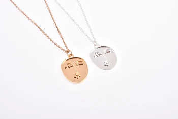 

10pcs Special Mask Oval Human Face Necklace Jewelry Carved Countenance Feature Chain Necklace Gifts