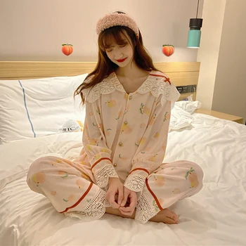 

Autumn and winter new women's Korean version of sweet and comfortable leisure lace side pajamas fruit printed household clothes