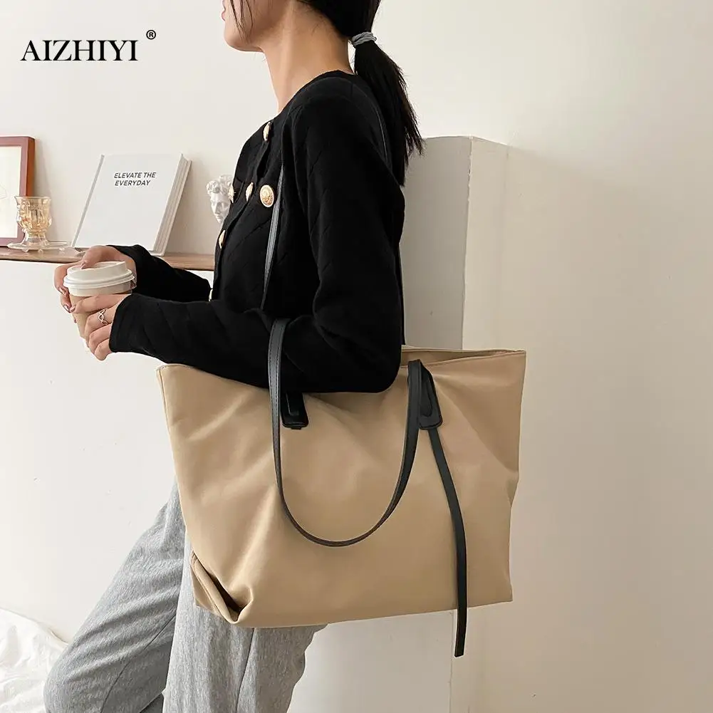 Creative Design Portable Nylon Waterproof Handbag Shoulder Bag Classic Texture Chic Women Large Capacity Shopping totes |