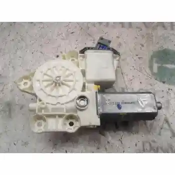 

WINDOW MOTOR REAR LEFT TOYOTA AVENSIS SALOON (T25) 6 PINS 0130822032 6 PINS