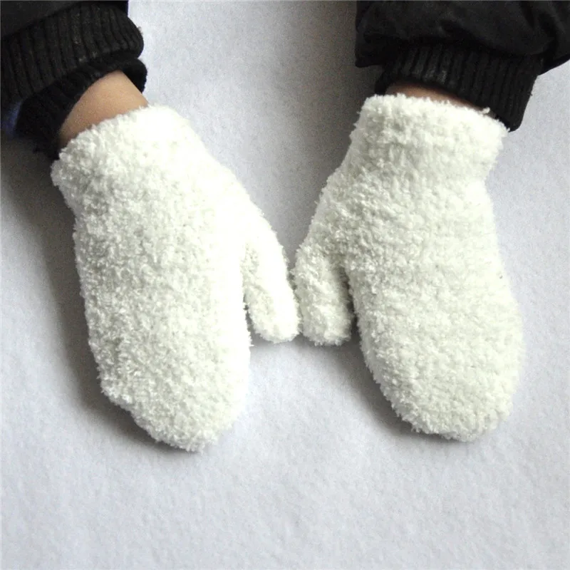 BalleenShiny/Плюшевые коралловые перчатки для новорожденных; милые перчатки с длинными пальцами для малышей; теплые ветрозащитные перчатки для детей; От 0 до 4 лет для мальчиков и девочек - Цвет: white