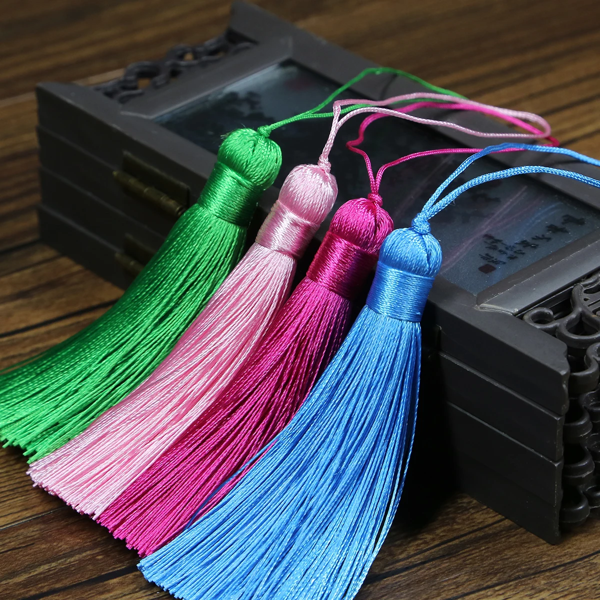 

2pcs/bag 8+8cm,tassel,silk fringe,craft tassels,fringe for curtain,tassels for jewelry diy,fringe curtain
