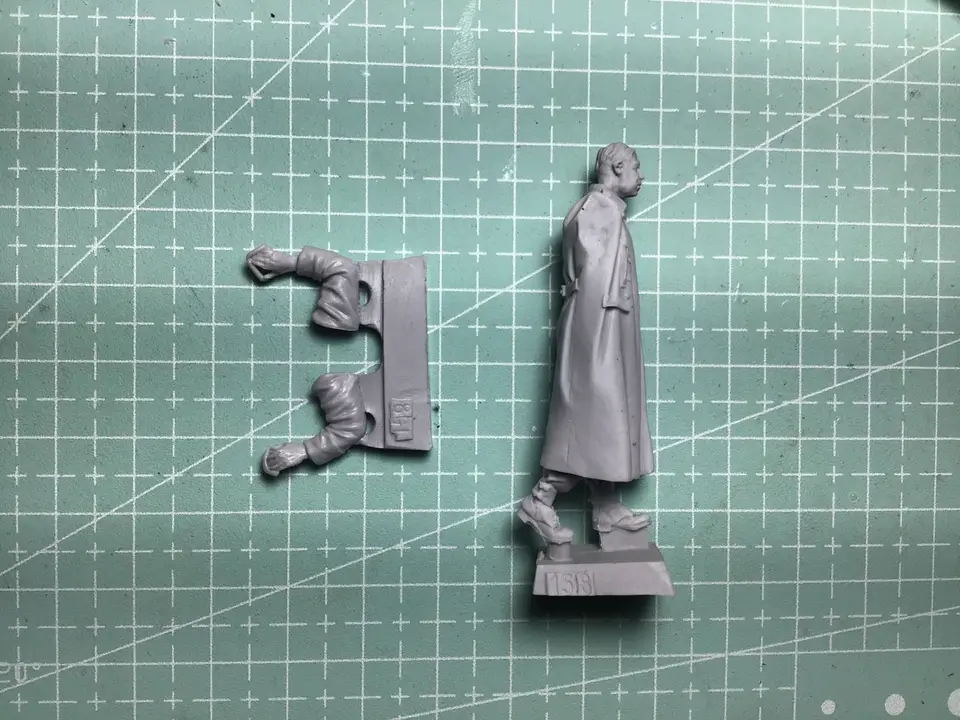 Lot 3 Figurines Résine 1:35 – Civils Rebelles Modernes – Non Peintes