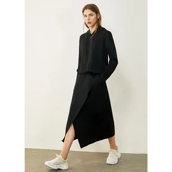 Minimalist's  sweat shirt & skirt set