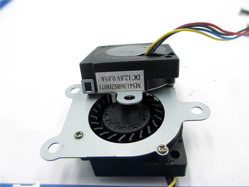 Вентилятор для M54136BS2H071 12 8 V 0.85A JPB0301005HABA01 5V 0.15A 30x30x10MM 4PIN | Компьютеры и офис