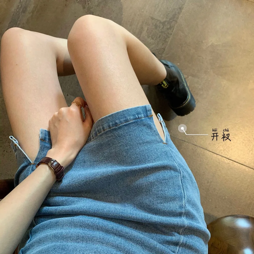 1 (22)