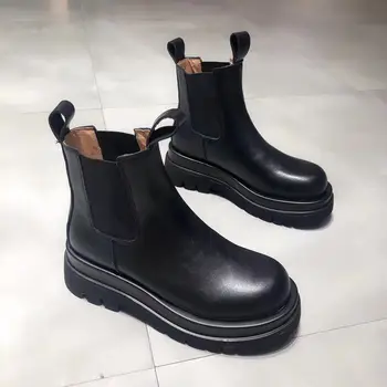 

boots women leisure net red, the same 2020 autumn new short type of spring and autumn single boots,