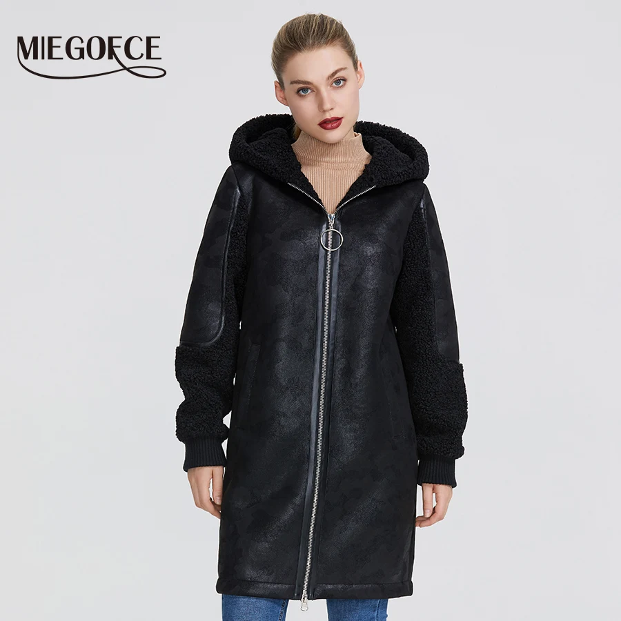 MIEGOFCE Новая зимняя женская коллекция куртка из искусственного меха женский необычный дизайн женской пальто- дубленки сшит из двух тканей и куртка зима выделяет свой особенный стиль необычные расцветки