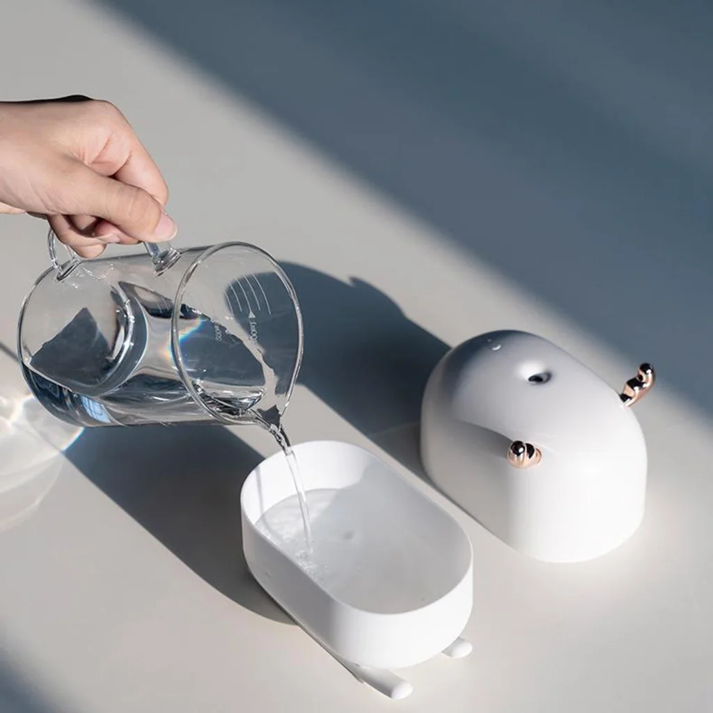 USB Cool Mist Deer Humidifier Water Sprayer for Desktop Office with LED Night Light Lamp