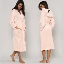 Милые зимние теплые Халаты женские мультфильм Медведь Кролик до середины икры банный халат плюс размер мягкое платье женская одежда для невесты