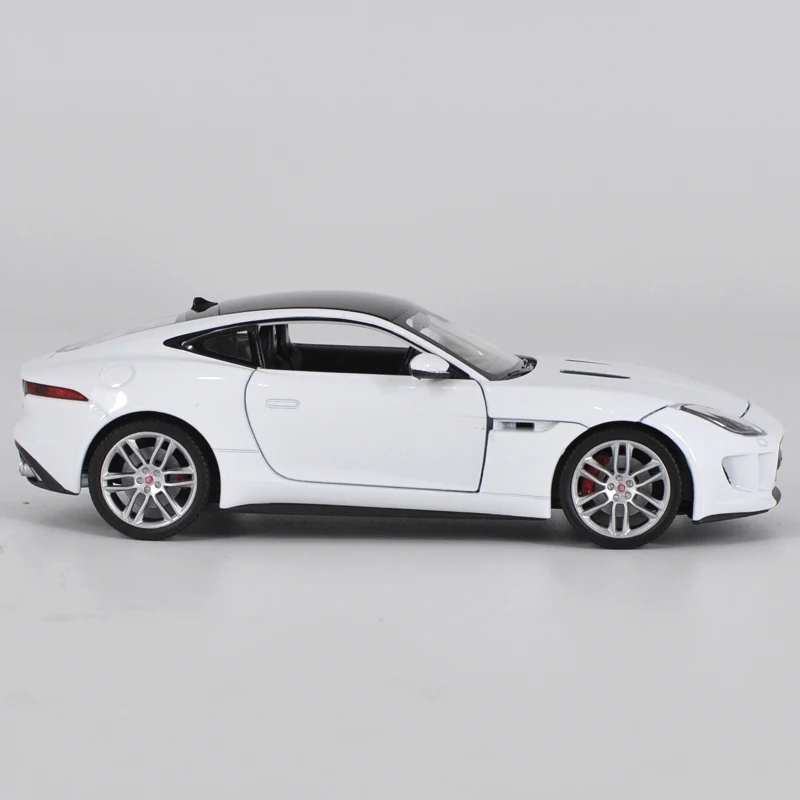 Высококачественная модель из сплава для спортивного автомобиля 1:24 F type Coupe