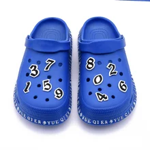 Breloques en Silicone pour chaussures, 1 pièce, motif nombres, noir et blanc, décoration pour boucle croco, accessoires Alphabet, cadeaux pour enfants, offre spéciale 