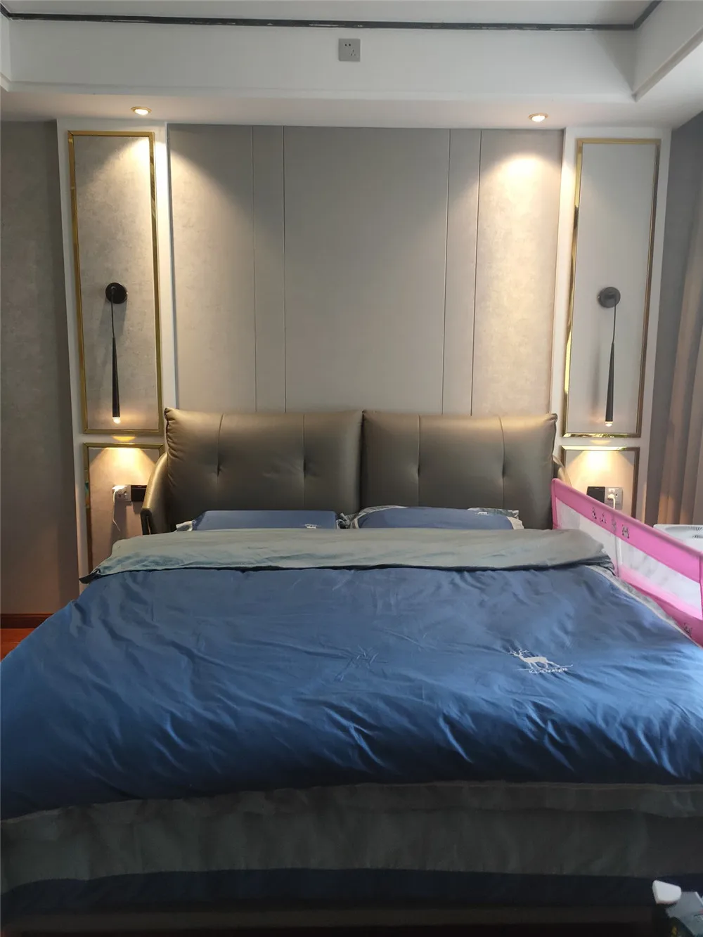 American Modern LED Wall Light Loft Decor Sconce Wall Lights Iron Crystal Bedroom Bedside Wall Lamp Home Lighting Luminaire (5)