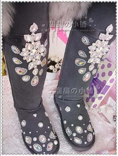 Vintage rhinestone full of diamonds over the knees long gray big fox fur snow boots