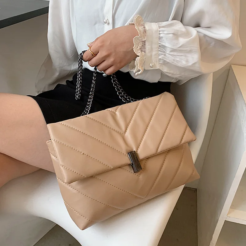 Hot Sale Fashion Shoulder Bag Chain Strap Crossbody Bags For Women Large  Capacity Designer Handbags Solid Women Messenger Bags
