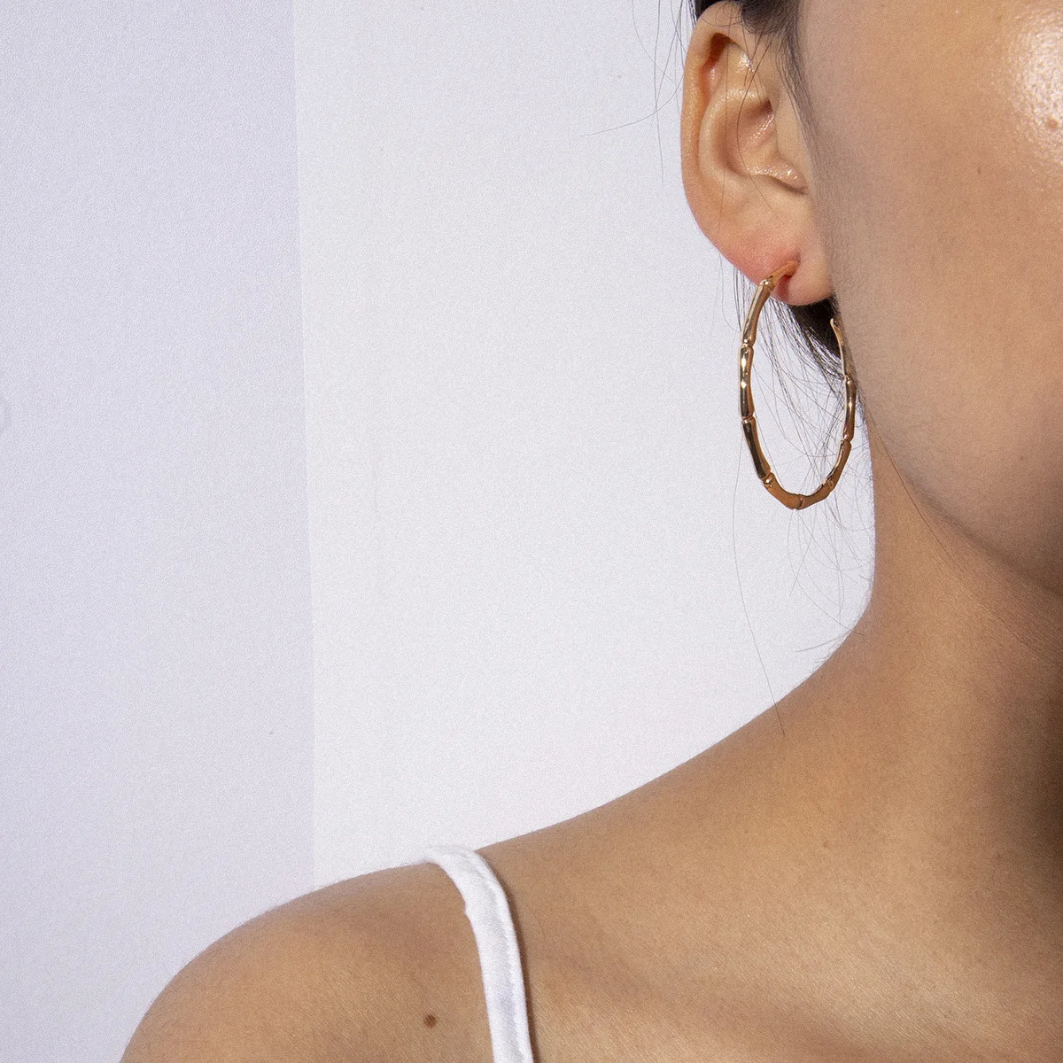 Simple Trendy Fashion C Shape Hoop Earrings for Women Metro Retro Punk Geometry Round Earrings Jewelry Wedding Party Gifts