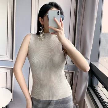 

Plus Size Tops Summer 2020 New Half Turtleneck Sleeveless Solid Color Casual Big Stretch Miyake Pleated Sleeveless T-Shirt