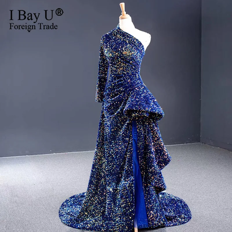 Платье вечернее длинное с блестками высоким воротником| |