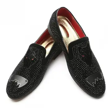 

37~48 Large Size Men Black Embroiderey Wolf Rhinestone Loafers Slip On Pointed Toe Men Crystal Dress Wedding Leather Shoes Flats