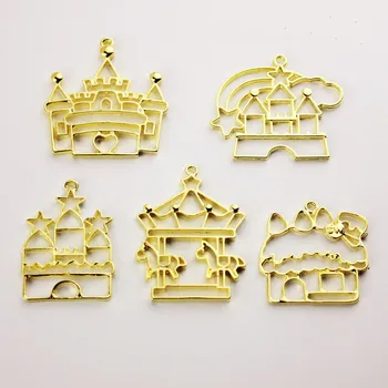 

Castle Metal Hollow Frame Mold Open Bezel for UV Resin Filling Carousel Alloy Jewelry Accessories Pendant( 5Pcs / Gold)