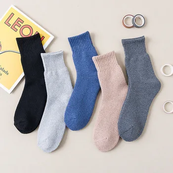

2020 spring and autumn casual cotton socks new solid color socks red