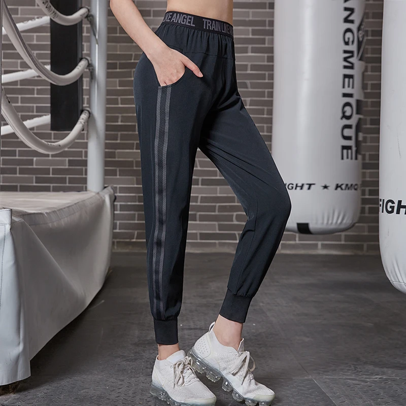 FIVOLINK ブラック トレーニングウェア ナイキ（NIKE）ドライフィット ファスト ミッドライズ 7/8