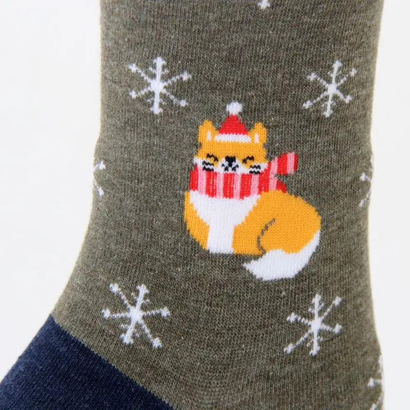4 Pairs Women Christmas Holiday Long Crew Socks Cute Cartoon Cotton Hosiery Gift Fit for foot size 35-42