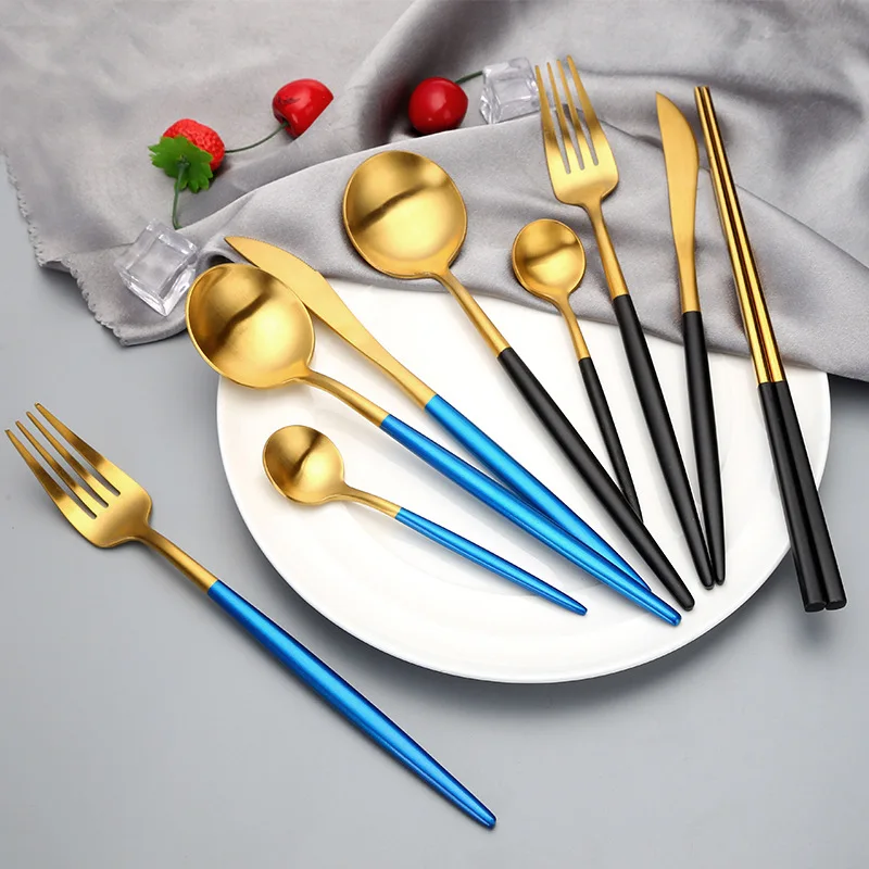

Gold Plated Portugal Tableware Western Restaurant Steak Knife, Fork And Spoon 304 Stainless Steel Tableware Set
