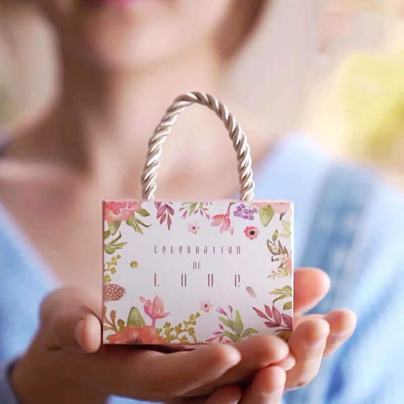 

AVEBIEN 20pcs Clover candy paper packaging flower gift box Wedding Favors Candy Boxs Pink soap Chocolate box cajas de regalo