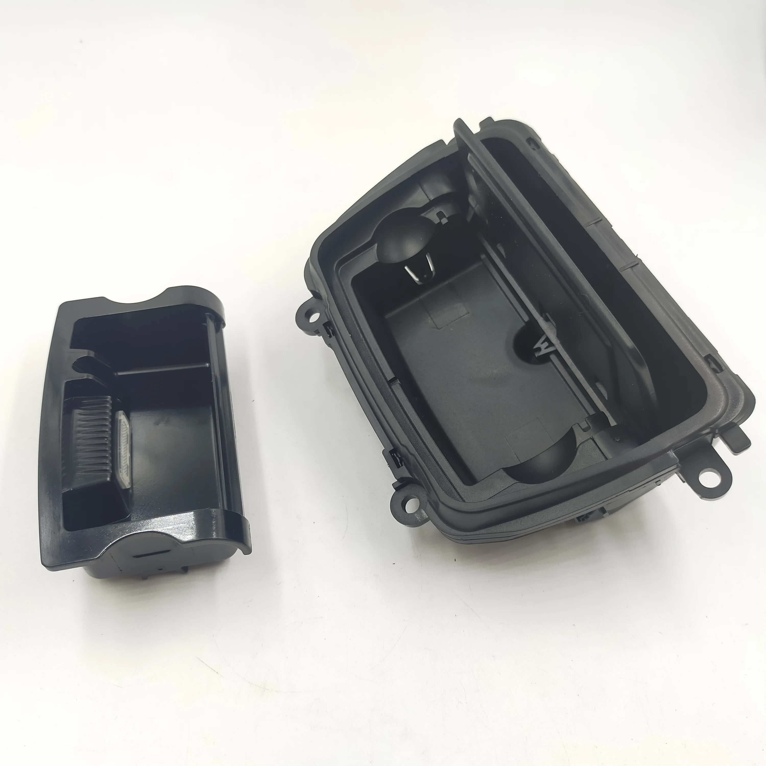 Other Parts & Accessories Car ashtray center console ashtray assembly