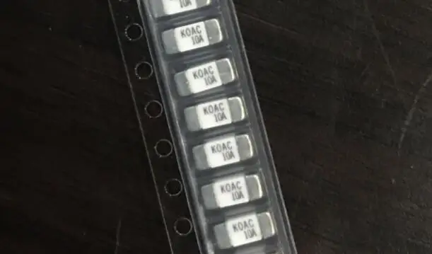 KOAC SMD SMT 1808 10A 125V предохранители для поверхностного монтажа CCF1N10TTE 10A