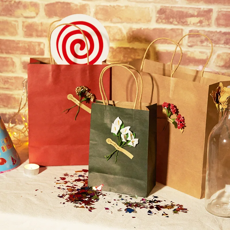 

Mu guang Customizable Printed Logo Import Kraftpaper Material Retro Dried Flower New Year Gift Bag