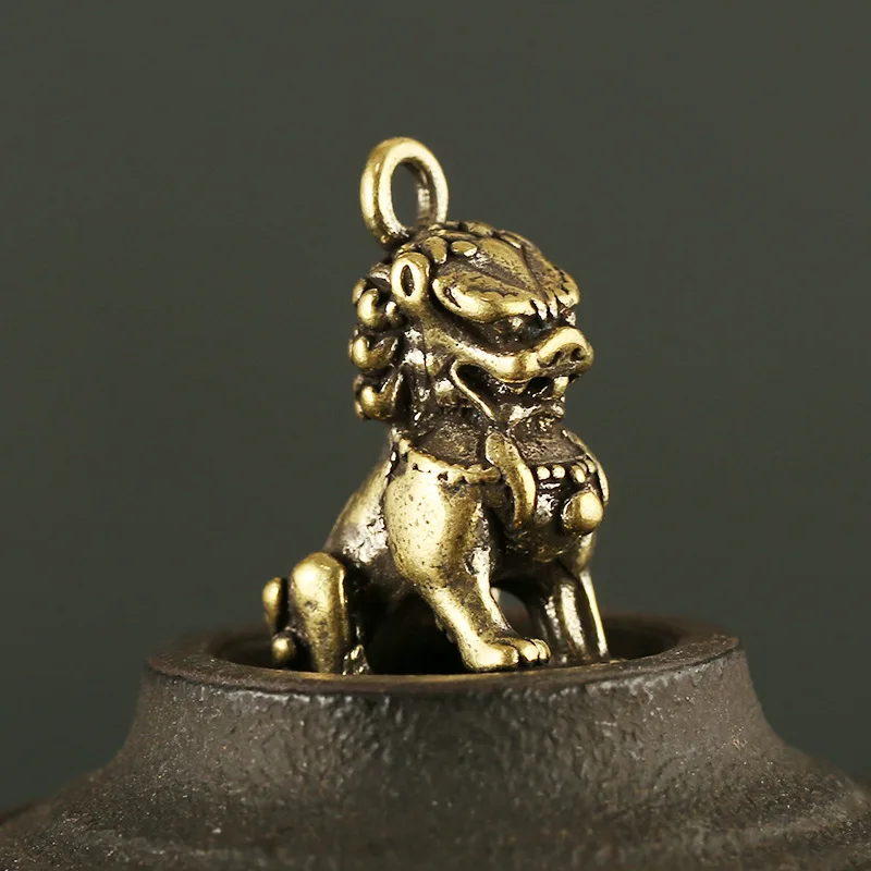 lion keychain pendants (9)