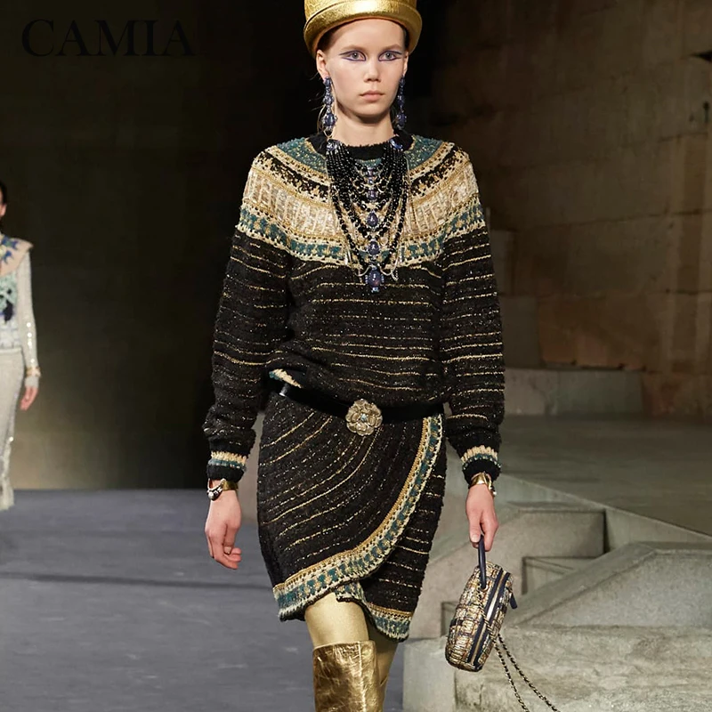 

Runway Women's sweater sets 2019 Autumn Lurex Striped Loose Pullver Sweater + High Waist Mini Knitted skirt Women 2 piece Set